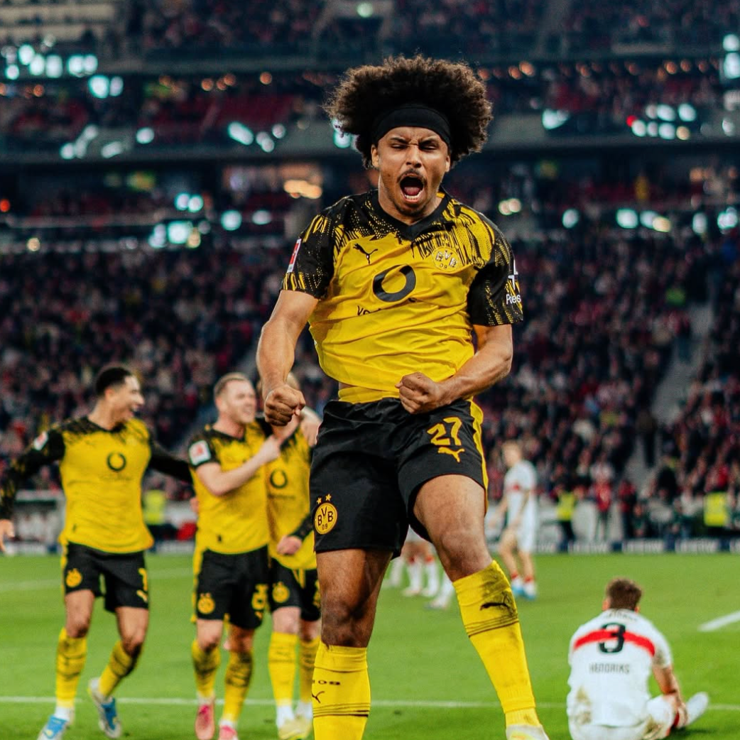 Borussia Dortmund 25/26 Local Vers. Jugador
