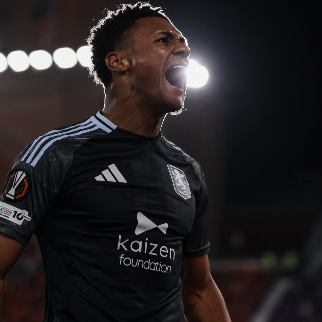 Aston Villa 25/26 Visita Vers. Jugador