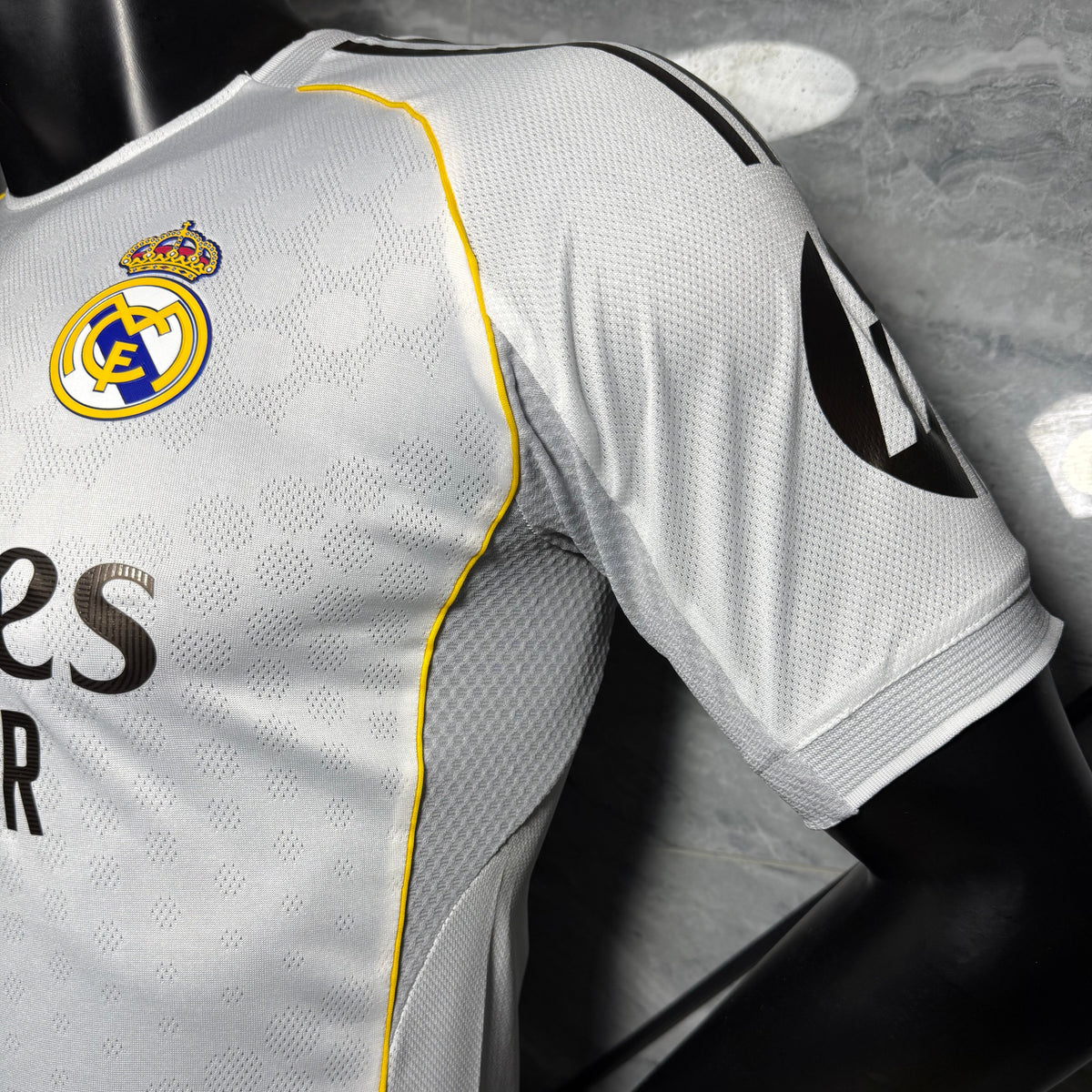 Real Madrid 25/26 Local Vers. Jugador