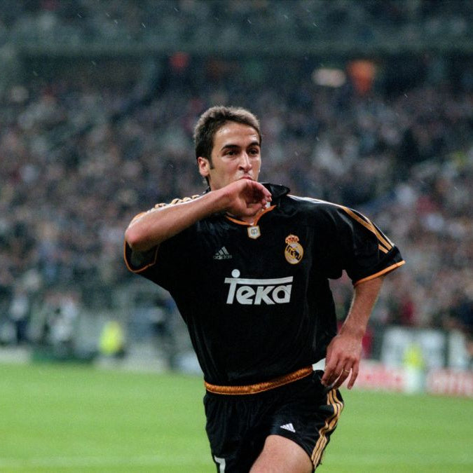 Real Madrid 99/01 Visita Vers. Retro