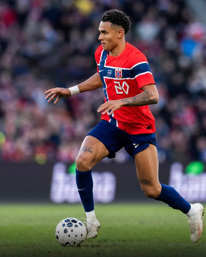 Noruega 26/27 Local Vers. Jugador