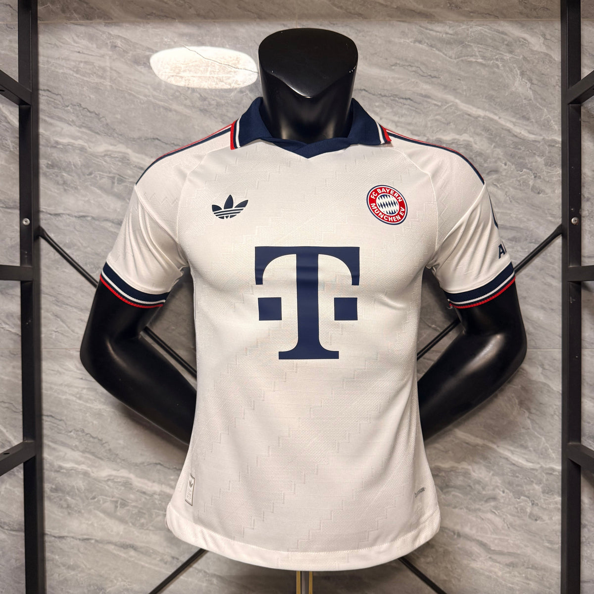 Bayern Múnich 26/27 Visita Vers. Jugador