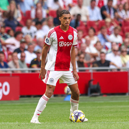 Ajax 25/26 Local Vers. Jugador